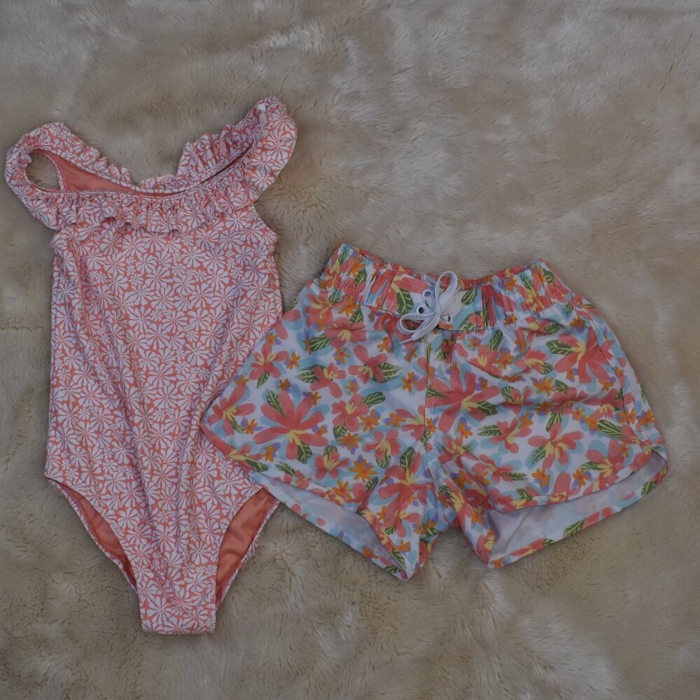Snapper Rock Girls Swim Board Shorts and Bathing Suit Size 8 Tropical Floral